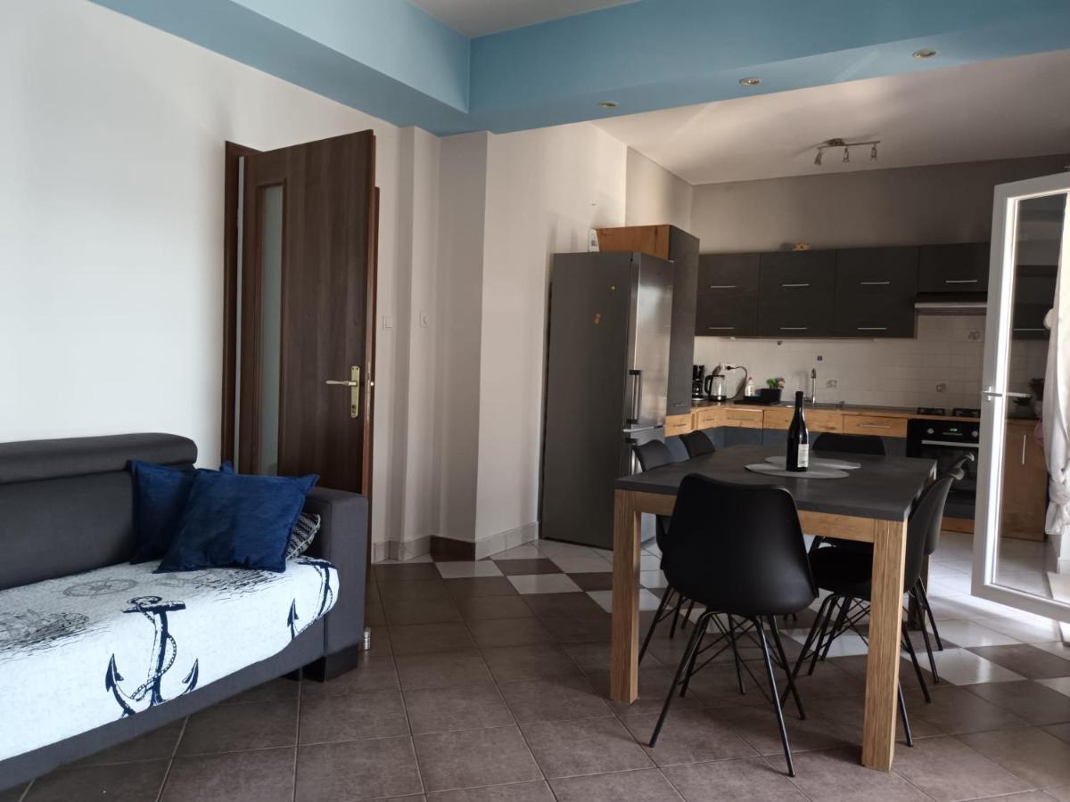 Sea View Apartment Sunrise Poljica & Blue Lagoon Rent A Boat Luaran gambar
