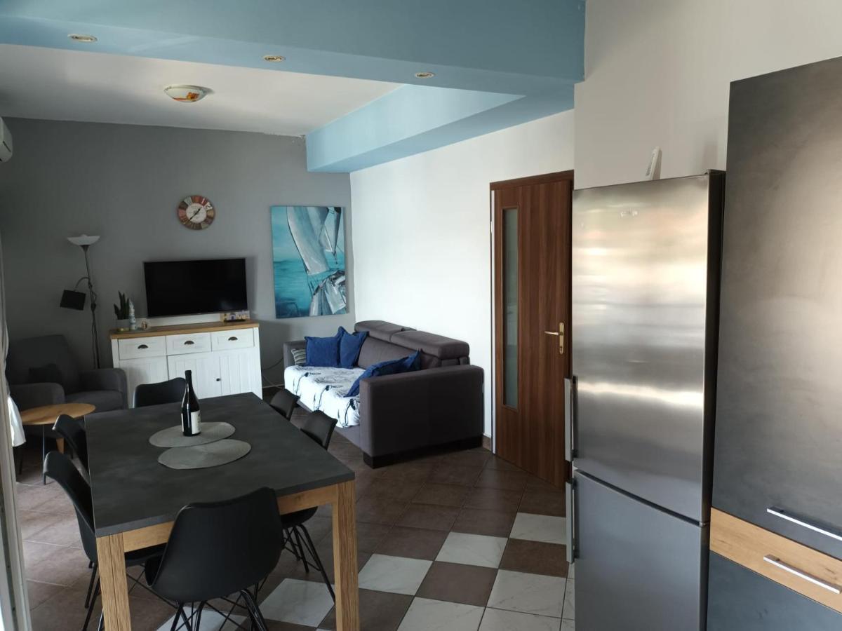 Sea View Apartment Sunrise Poljica & Blue Lagoon Rent A Boat Luaran gambar