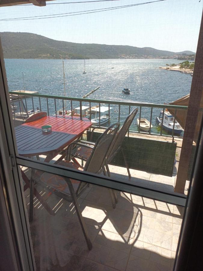 Sea View Apartment Sunrise Poljica & Blue Lagoon Rent A Boat Luaran gambar