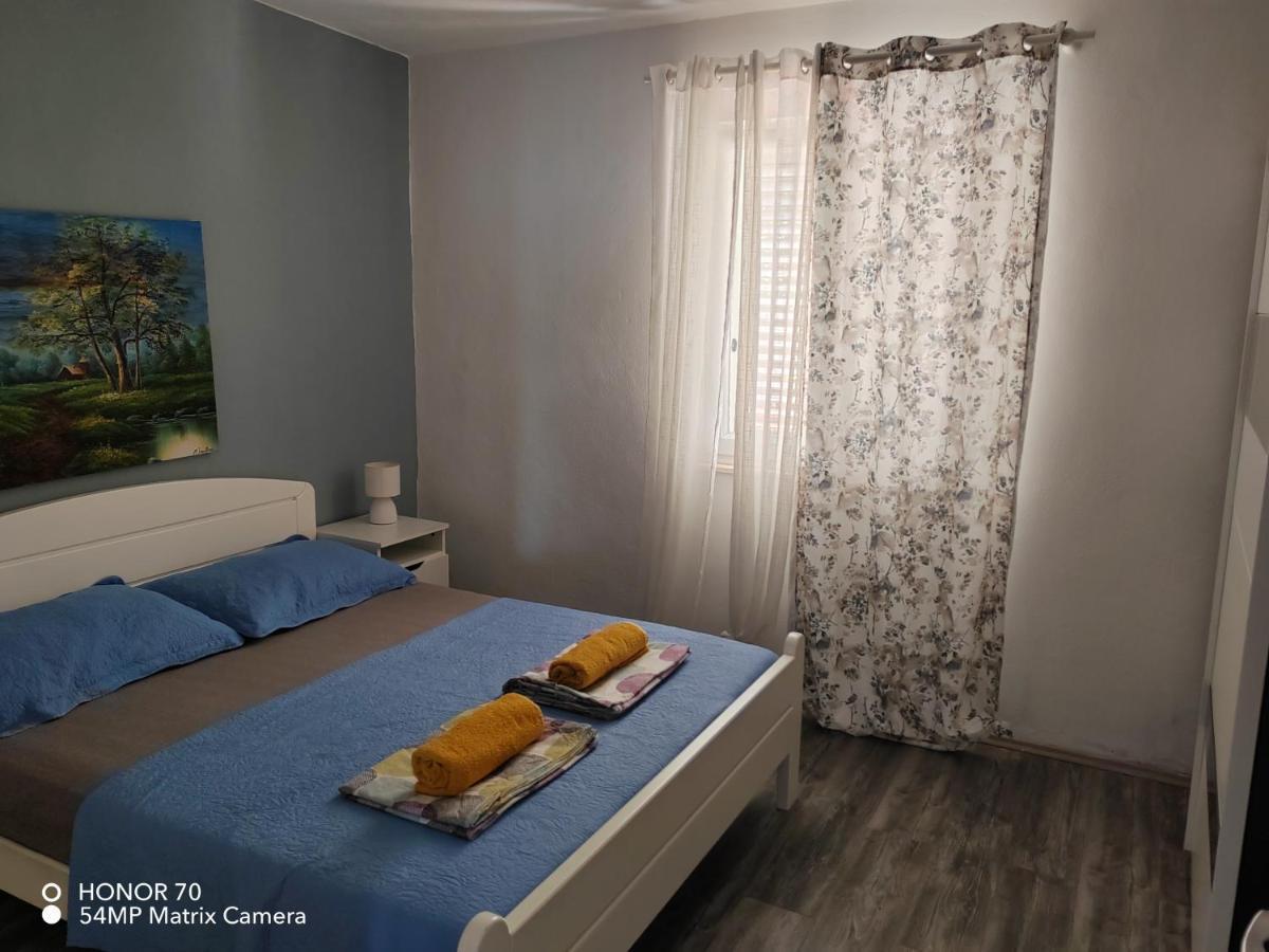 Sea View Apartment Sunrise Poljica & Blue Lagoon Rent A Boat Luaran gambar
