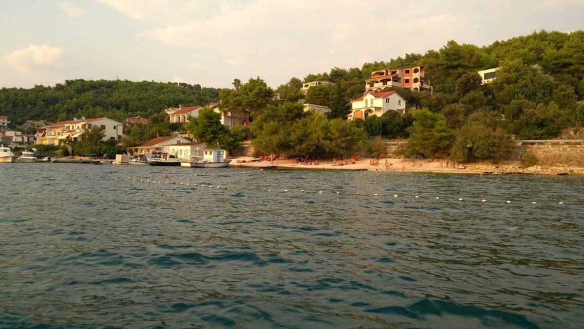 Sea View Apartment Sunrise Poljica & Blue Lagoon Rent A Boat Luaran gambar